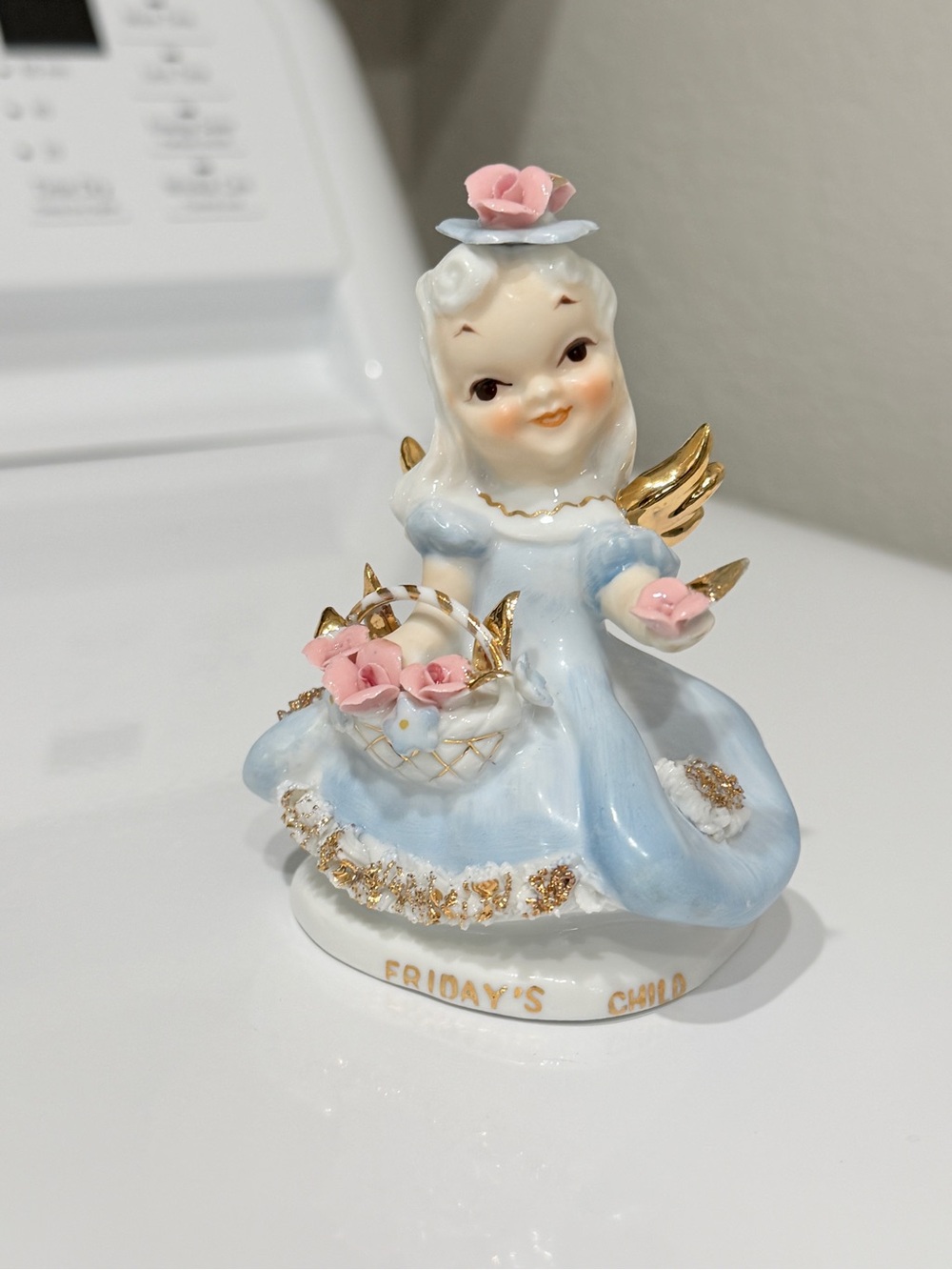 Vintage Lefton Friday’s Child Angel Figurine – Vintage Japan Porcelain 4” - Picture 4 of 17